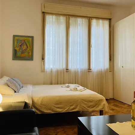 Salon Savamala Apartment